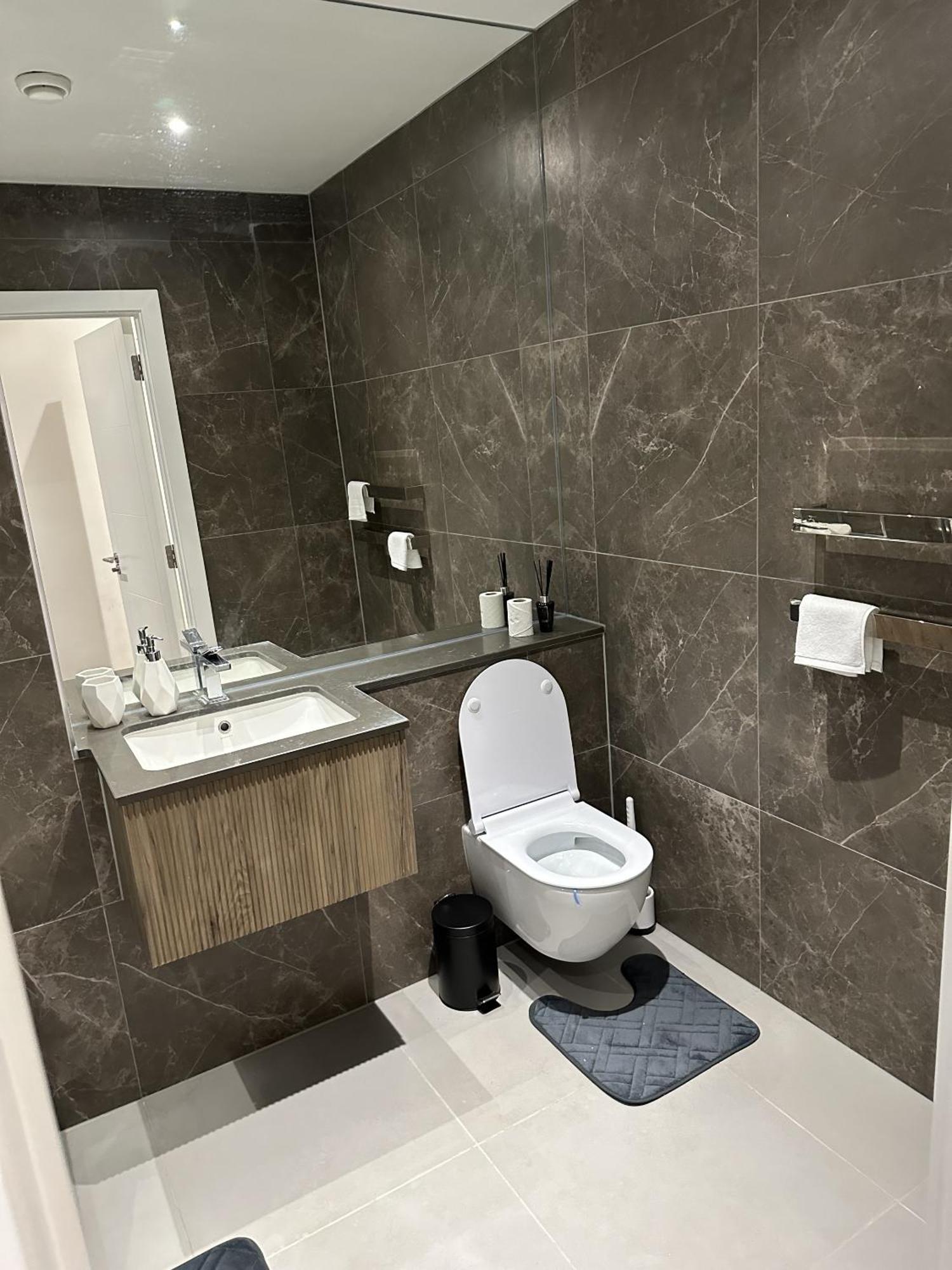 Richardson Deluxe Apartments London Exterior photo